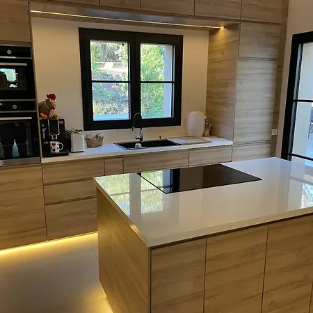 Oustaou Luxueuse Piscine Classee 5 Etoiles Villa La Motte (Var)